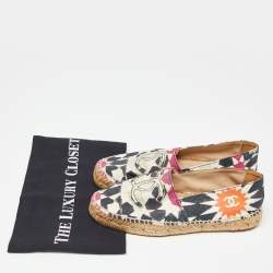 Pre Owned Chanel Multicolor Printed Canvas CC Espadrille Flats Size 35