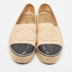Pre Owned Chanel Beige/Black Leather CC Espadrille Flats Size 38