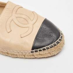 Pre Owned Chanel Beige/Black Leather CC Espadrille Flats Size 38