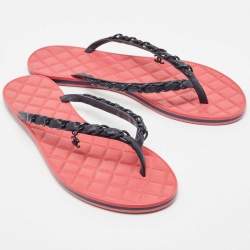 Pre Owned Chanel Navy Blue Leather Interlocking CC Logo Flip Flops Size 37.5