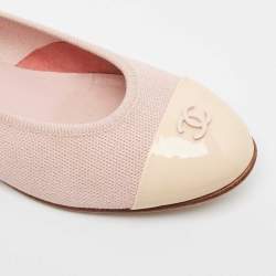 Pre Owned Chanel Pink/Beige Canvas and Patent Cap Toe CC Ballet Flats Size 37.5