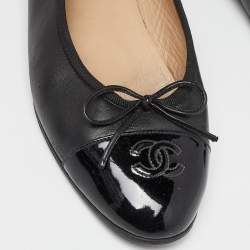 Chanel Black Leather and Patent CC Cap Toe Bow Ballet Flats Size 40.5