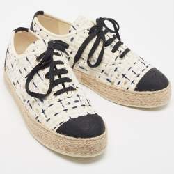 Chanel White/Black Tweed and Grosgrain CC Lace Up Espadrilles Sneakers Size 38