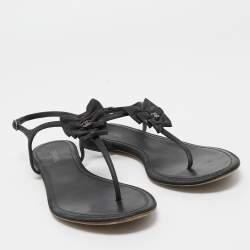 Chanel Black Leather interlocking CC Logo T Strap Sandals Size 40.5