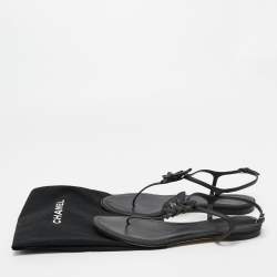 Chanel Black Leather interlocking CC Logo T Strap Sandals Size 40.5
