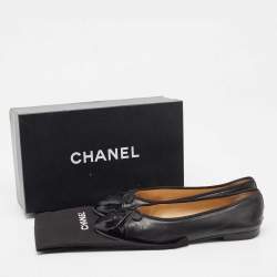 Pre Owned Chanel Black Patent and Leather CC Cap Toe Bow Ballet Flats Size 40.5