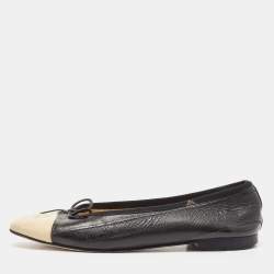 Pre Owned Chanel Black/Beige Eel Leather CC Bow Cap Toe Ballet Flats Size 40.5