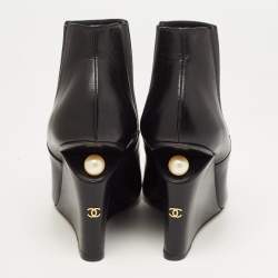 Pre Owned Chanel Black Leather Round Toe Pearl Embellished CC Wedge Boots Size 38