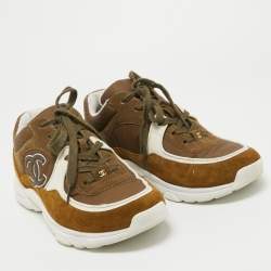 مملوكة مسبقًا Chanel Two Tone Fabric and Suede CC Sneakers Size 40