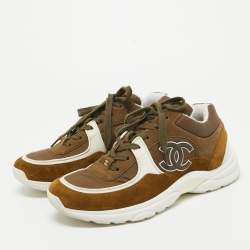 مملوكة مسبقًا Chanel Two Tone Fabric and Suede CC Sneakers Size 40