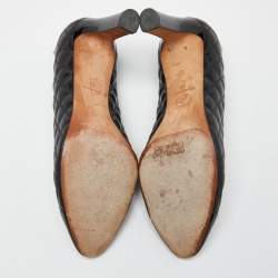 مملوكة مسبقًا حذاء كعب عالي شانيل CC جلد أس ود مبطن بسلسلة ومقدمة مستديرة وكعب مربع سميك مقاس 39