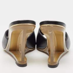 مملوكة مسبقًا Chanel Black Leather CC Wedge Slide Sandals Size 40.5