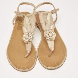 Chanel Gold Suede CC Camellia Leaf Detail Thong Flat Sandals Size 39
