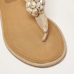 Chanel Gold Suede CC Camellia Leaf Detail Thong Flat Sandals Size 39