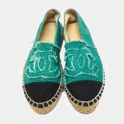 Pre Owned Chanel Green/Black Canvas CC Cap Toe Espadrilles Size 37