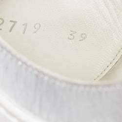 Pre Owned Chanel White/Silver Leather and Rubber Low Top Sneakers Size 39