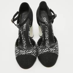 Pre Owned Chanel Black/White Tweed and Fabric CC T-Bar Ankle Strap Pumps Size 40