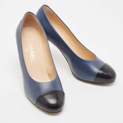 Pre Owned Chanel Navy Blue Leather Cap Toe Pumps Size 37.5