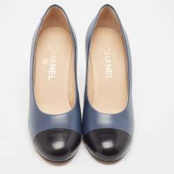 Pre Owned Chanel Navy Blue Leather Cap Toe Pumps Size 37.5