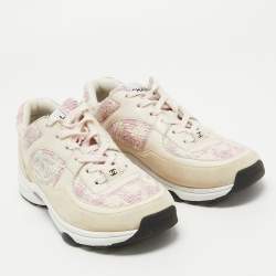 Pre Owned Chanel Cream/Pink Tweed and Leather CC Low Top Sneakers Size 36.5