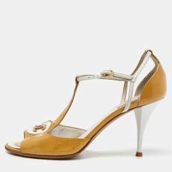 Pre Owned Chanel Beige/White Patent and Leather CC T-Bar Ankle Strap Sandals Size 39