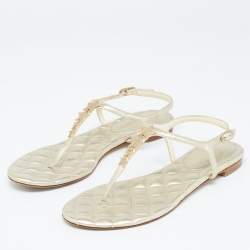 Pre Owned Chanel Gold Leather CC Star Embellished Thong Flat Sandals Size 40