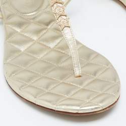 Pre Owned Chanel Gold Leather CC Star Embellished Thong Flat Sandals Size 40
