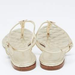 Pre Owned Chanel Gold Leather CC Star Embellished Thong Flat Sandals Size 40