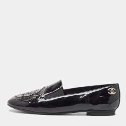 Pre Owned Chanel Black Patent Leather CC Camellia Loafers Size 38