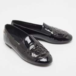 Pre Owned Chanel Black Patent Leather CC Camellia Loafers Size 38