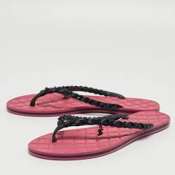 مملوكة مسبقًا Chanel Black Leather Chain Link Thong Flat Slides Size 39.5  