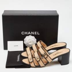 مملوكة مسبقًا Chanel Beige/Black Leather CC Turn Lock Block Heel Slide Sandals Size 40