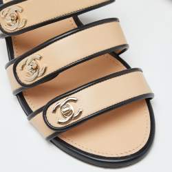 مملوكة مسبقًا Chanel Beige/Black Leather CC Turn Lock Block Heel Slide Sandals Size 40