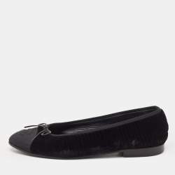 Pre Owned Chanel Black Velvet And Canvas Cap CC Ballet Flats Size 37