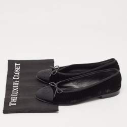 Pre Owned Chanel Black Velvet And Canvas Cap CC Ballet Flats Size 37