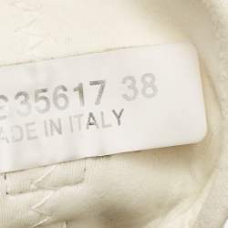 مملوكة مسبقًا Chanel White/Black Leather and Fabric CC Low Top Sneakers Size 38