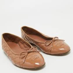 Pre Owned Chanel Beige Patent CC Cap Toe  Ballet Flats Size 39.5