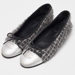 Pre Owned Chanel Black/Silver Tweed and Leather CC Ballet Flats Size 39