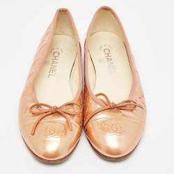 Pre Owned Chanel Gold Patent CC Cap Toe Ballet  Flats Size 38.5