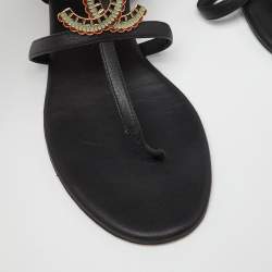 Pre Owned Chanel Black Leather CC Logo Gladiator Sandals Size 39