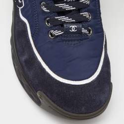Pre Owned Chanel Navy Blue Nylon and Suede High Top Lace Up Sneakers Size 40