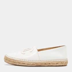 Chanel White Patent Leather CC Espadrille Flats Size 36