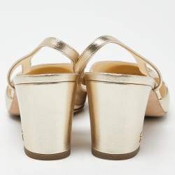 Pre Owned صندل شانيل فتحة خلفية كعب عريض سى سى قماش وتويد أزرق مقاس 38.5