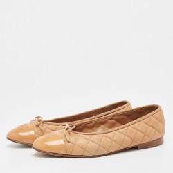 Pre Owned Chanel Tan Quilted Textured Leather and Patent CC Cap Toe Bow Ballet Flats Size 41