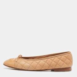 Pre Owned Chanel Tan Quilted Textured Leather and Patent CC Cap Toe Bow Ballet Flats Size 41