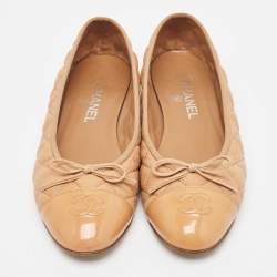 Pre Owned Chanel Tan Quilted Textured Leather and Patent CC Cap Toe Bow Ballet Flats Size 41