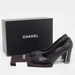 Pre Owned Chanel Black Quilted Leather and Grosgrain CC Cap Toe Pumps Size 39.5