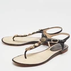 Pre Owned Chanel Black Leather Embellished Thong Sandals Size 38