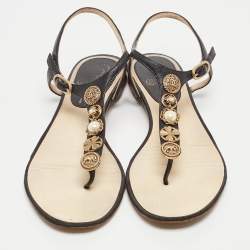 Pre Owned Chanel Black Leather Embellished Thong Sandals Size 38