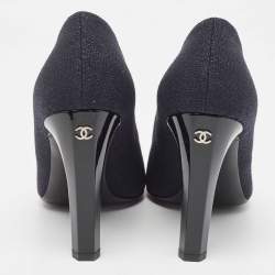 Pre Owned Chanel Navy Blue/Black Lurex Fabric and Patent Leather Cap Toe Pumps Size 39